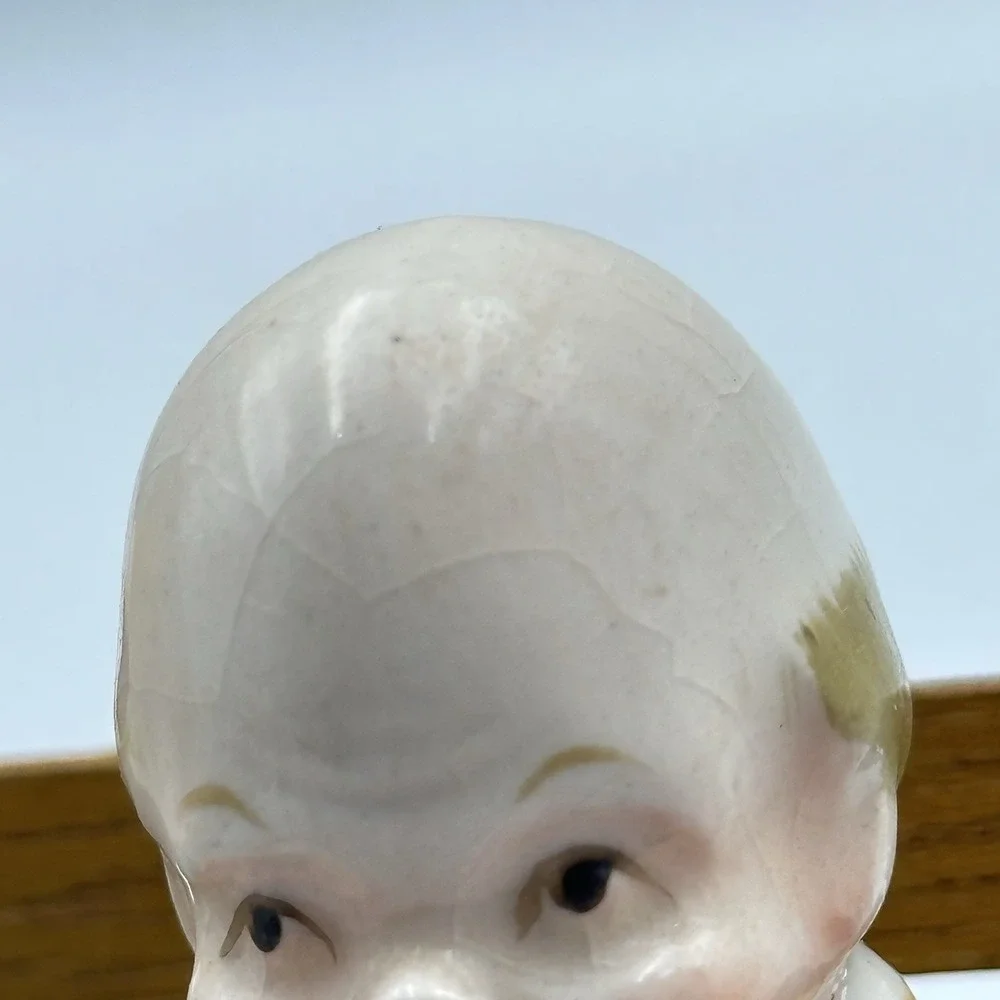 Vintage‎ Japan Couple Sitting on Bench Salt & Pepper Shakers Grandparents